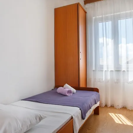 Ante * Omiš